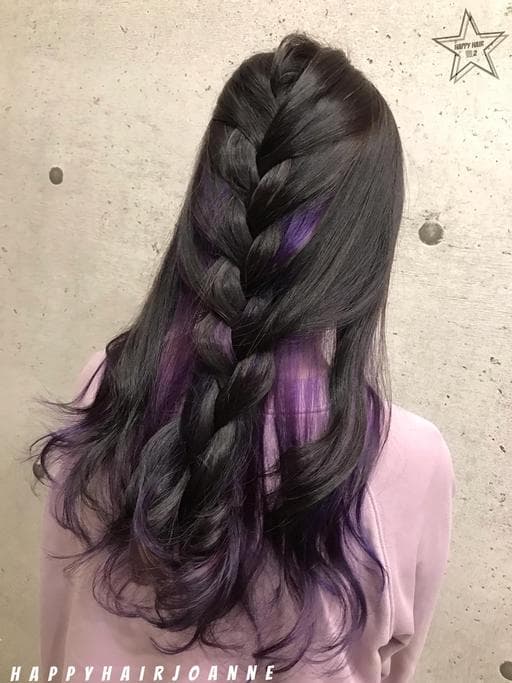女生長髮、暮紫色