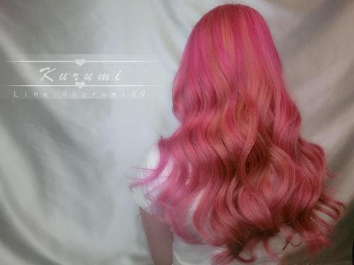 線條感、玫瑰砂晶色系、粉紅系髮色