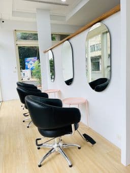 髮日沙龍 hair salon