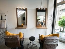 A Relax Hair Salon